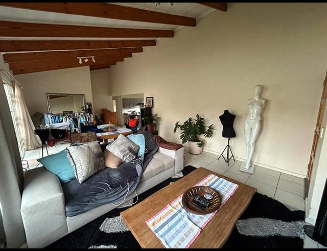 3 BEDROOM PROPERTY TO RENT IN HALFWAY GARDENS